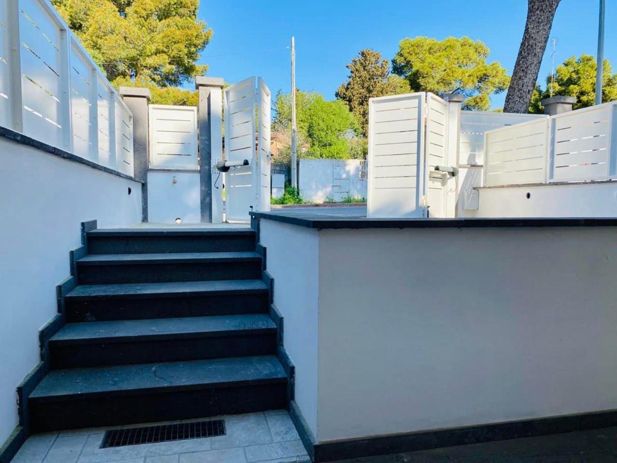Nuova Residenza Dei 7 Pini A Pochi Passi Dal Mare Apartment Porto Pino Luaran gambar