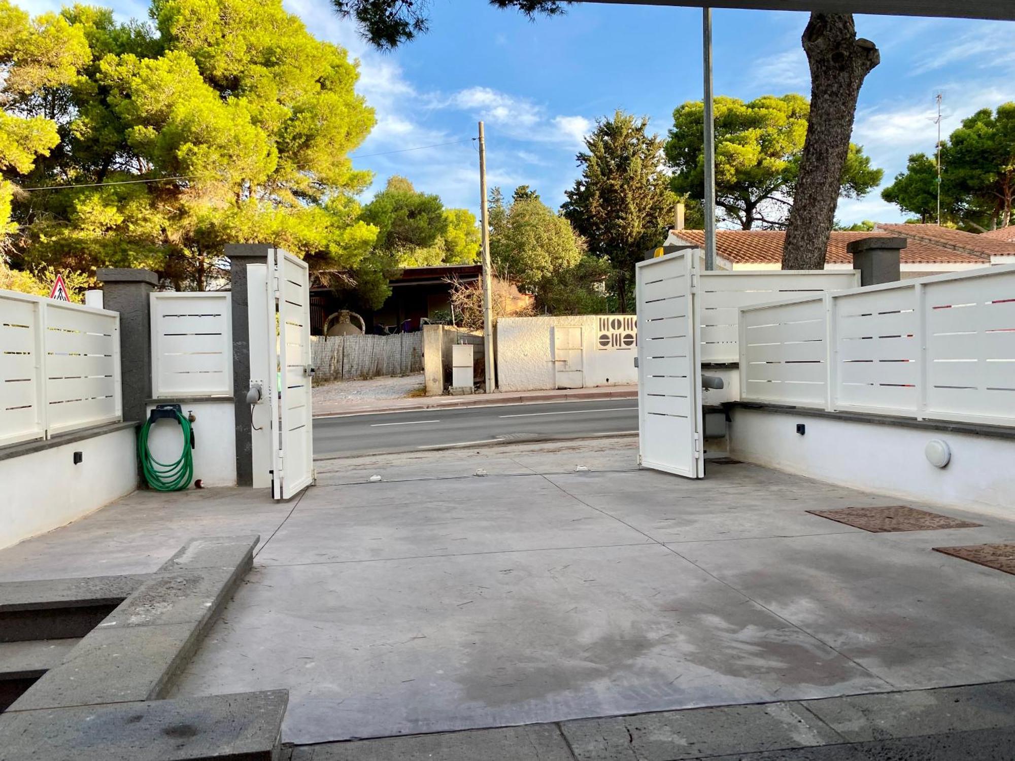 Nuova Residenza Dei 7 Pini A Pochi Passi Dal Mare Apartment Porto Pino Luaran gambar
